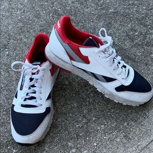 OLD SCHOOL REEBOK MENS 12